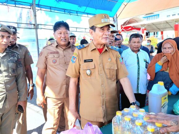 Dinas Ketahanan Pangan Konut Gelar Pasar Murah, Wabup Konut Abuhaera Tinjau Langsung